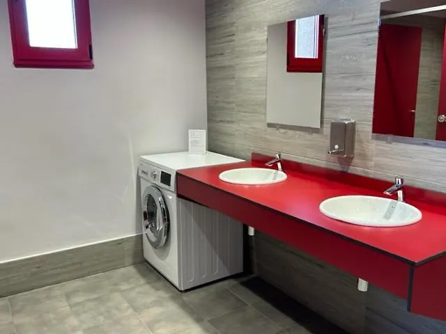 Hostal A